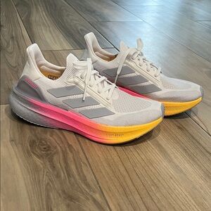 Adidas Ultraboost 5x shoes size 7.5